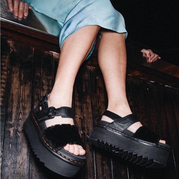 Dr. Martens Women’s Voss Quad Fluffy Platform Sandal | US 10 - Picture 1 of 9